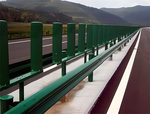 文山三波护栏板在高速公路的应用